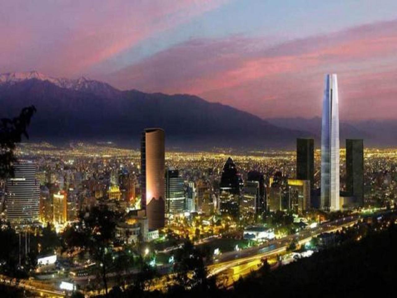 Avenida Kennedy * Santiago del Cile